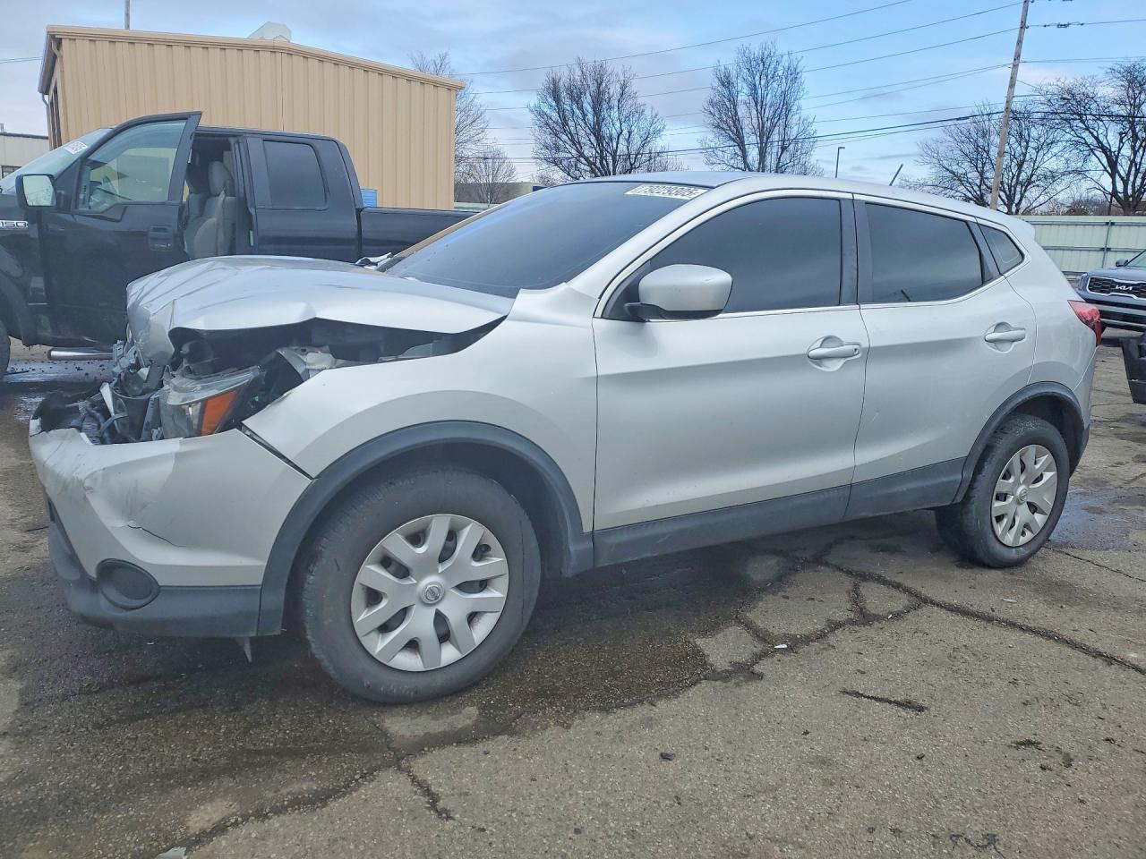 2019 Nissan Rogue Sport S - zdjęcie główne