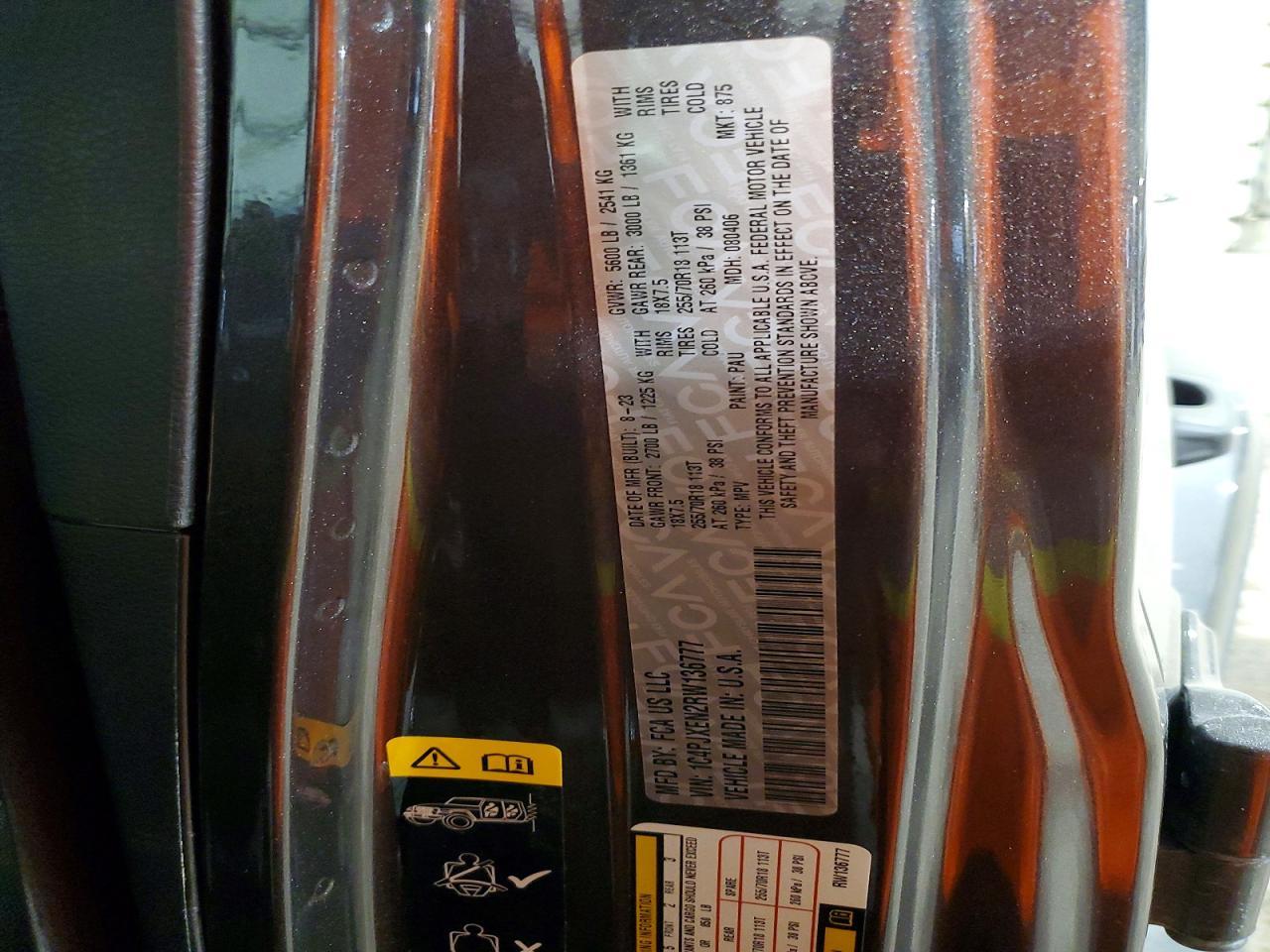 2024 Jeep Wrangler Sahara - zdjęcie 12