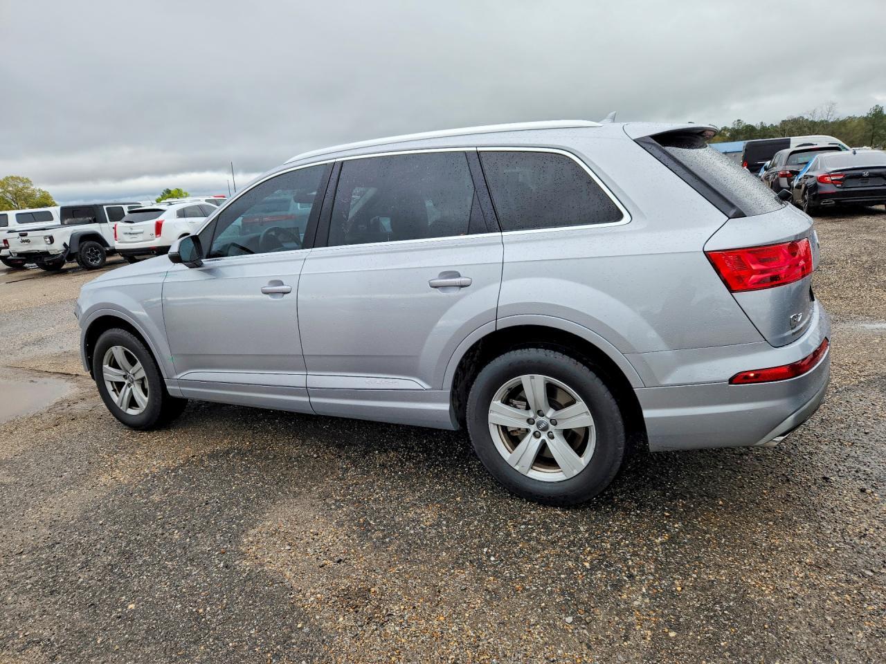2019 Audi Q7 Premium Plus - zdjęcie 2