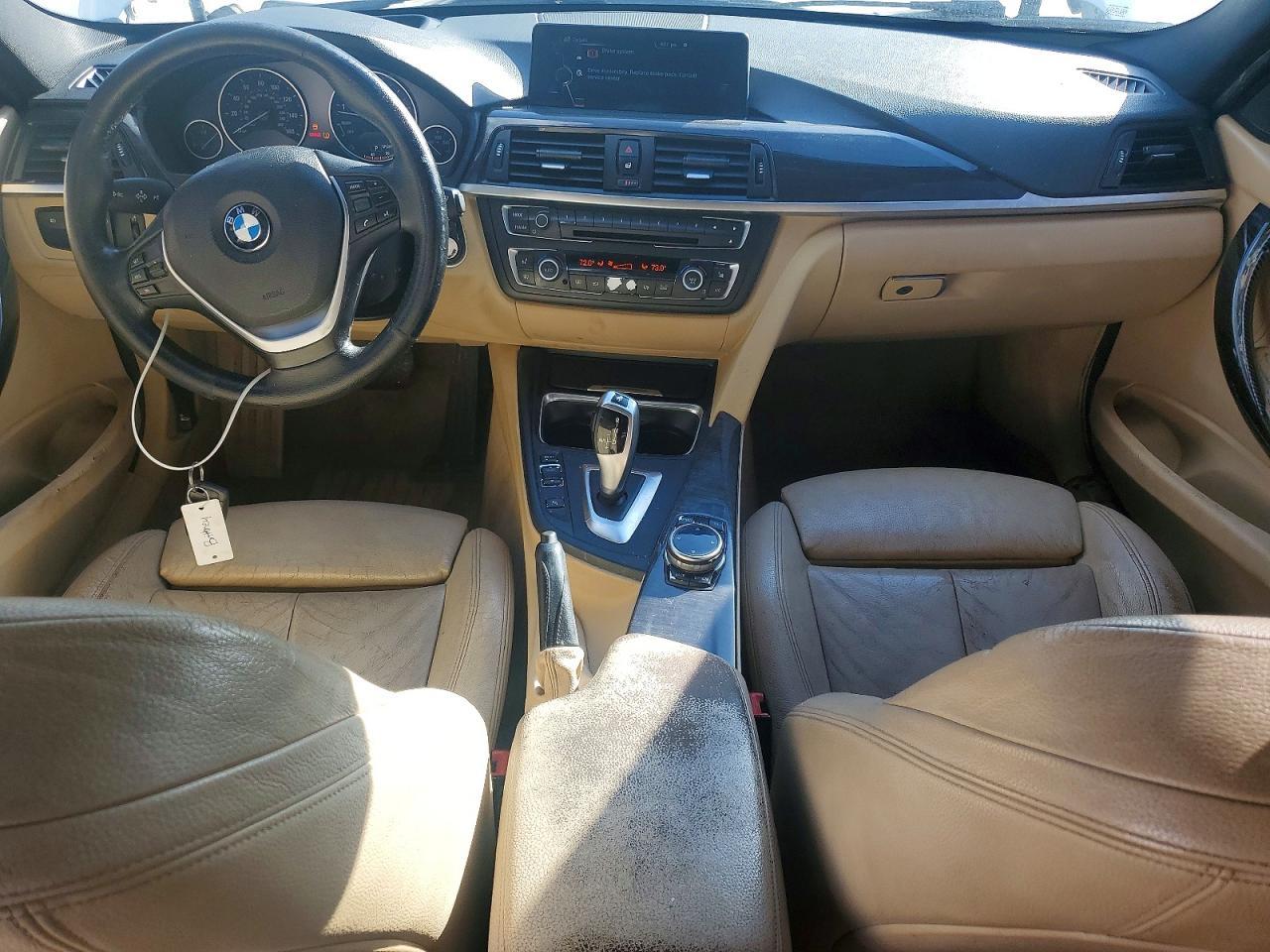 2015 BMW 3 Series 320I xDrive - zdjęcie 8