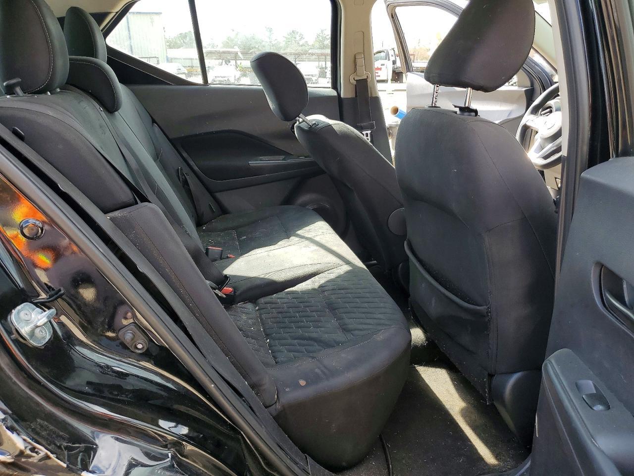 2021 Nissan Kicks S - zdjęcie 10