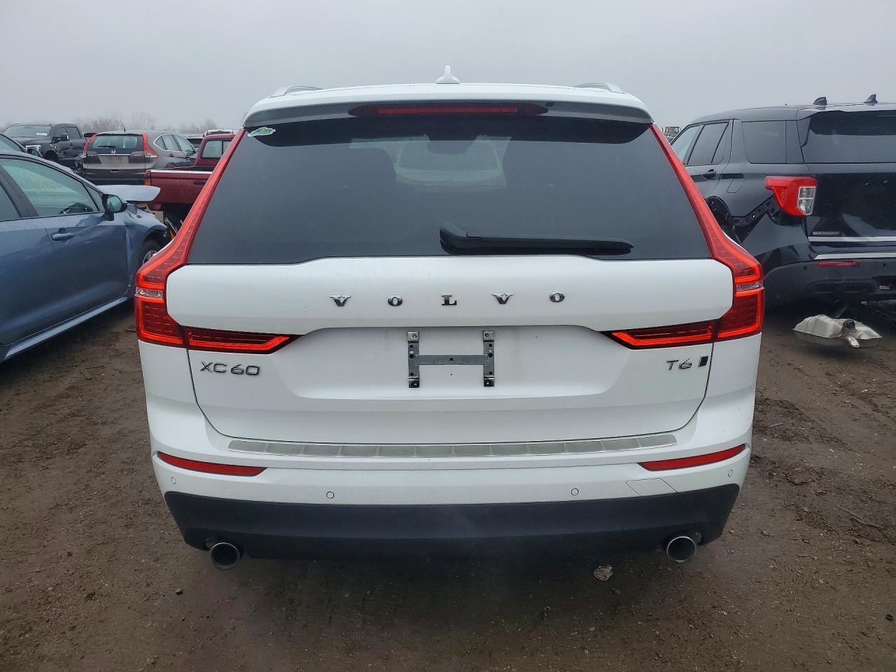 2020 Volvo Xc60 T6 Momentum - zdjęcie 6