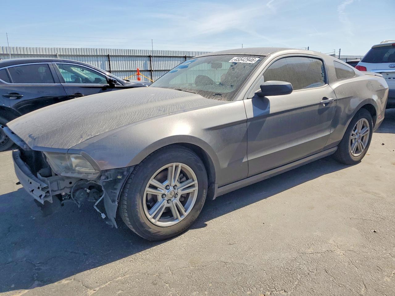 2013 Ford Mustang - zdjęcie główne