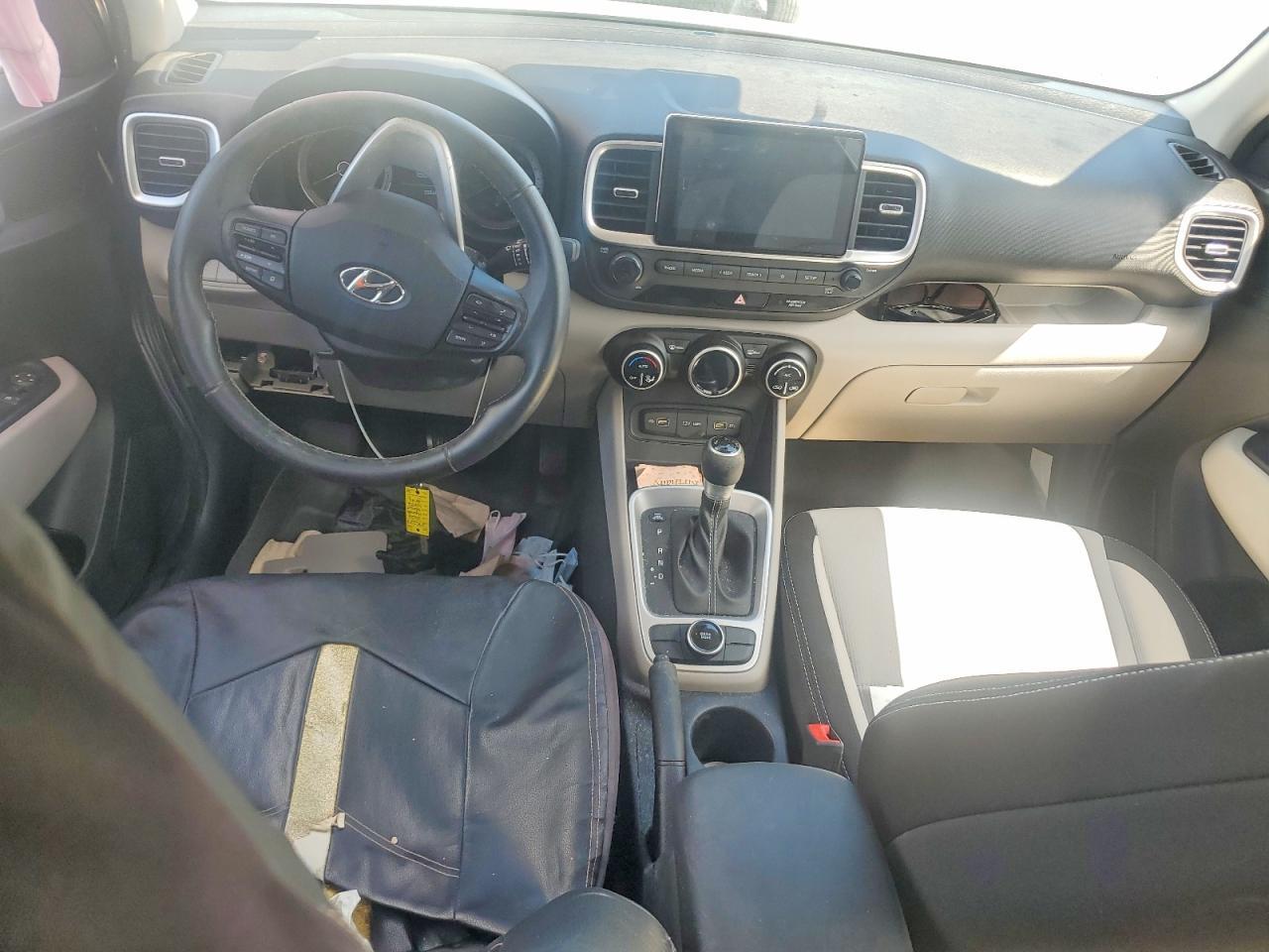 2022 Hyundai Venue Sel - zdjęcie 8