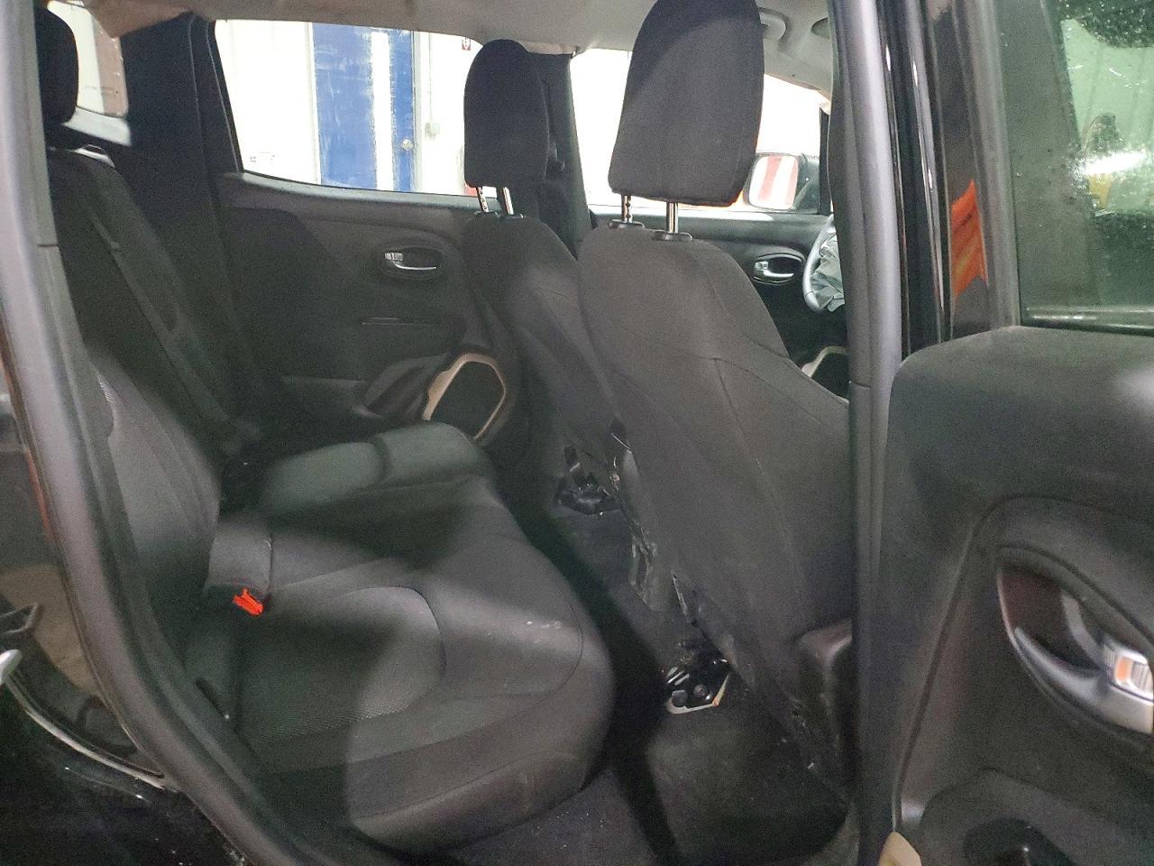 2016 Jeep Renegade Sport - zdjęcie 11