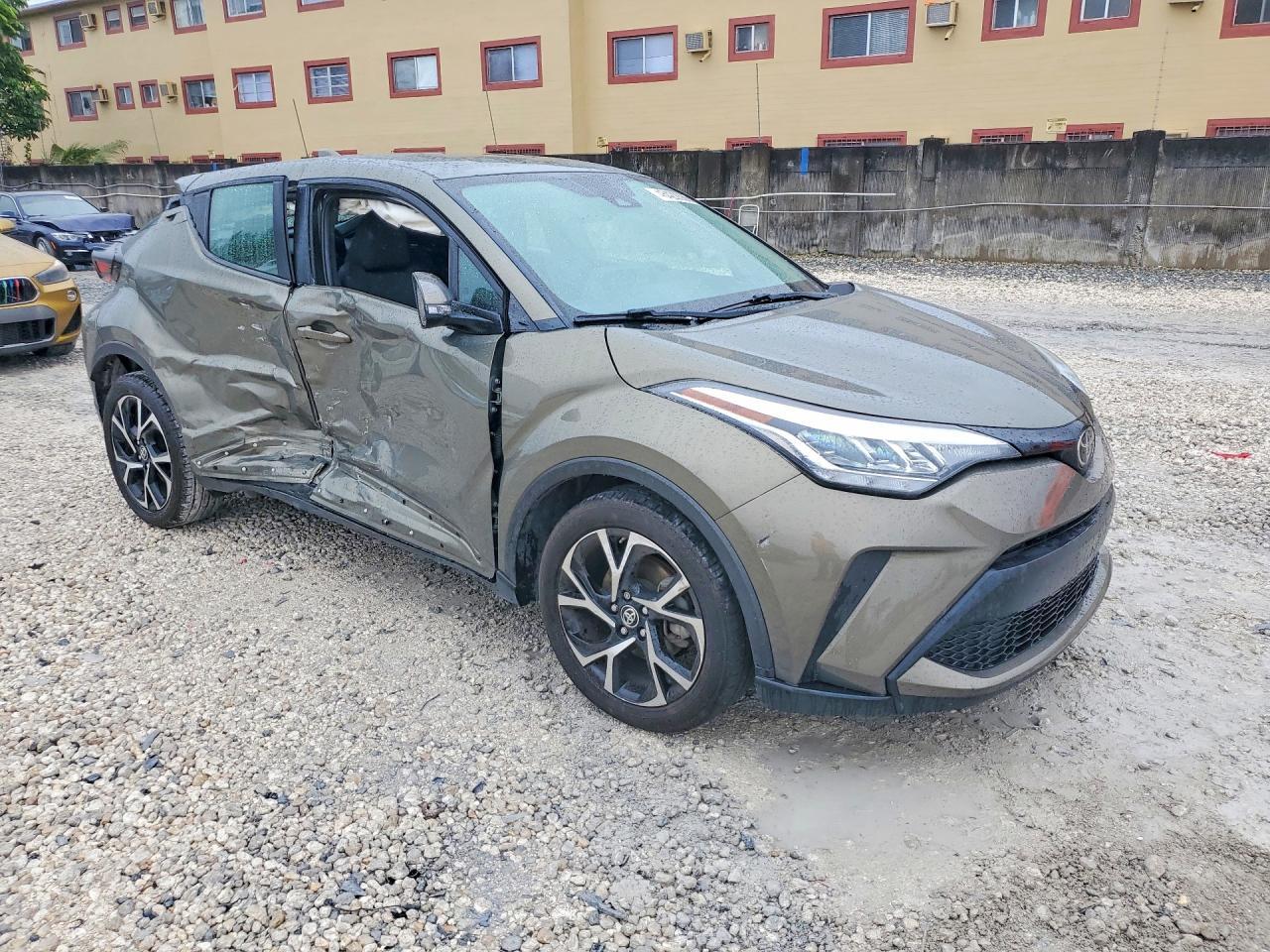 2021 Toyota C-Hr Xle - zdjęcie 4
