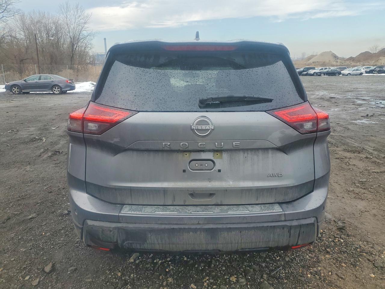 2025 Nissan Rogue Sv - zdjęcie 6