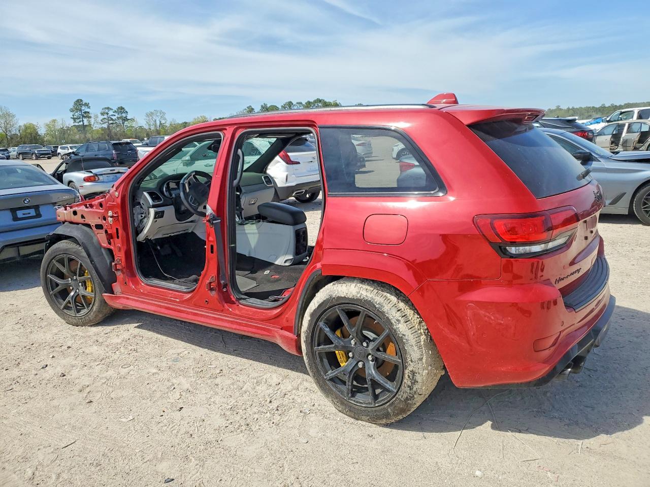2021 Jeep Grand Cherokee Trackhawk - zdjęcie 2