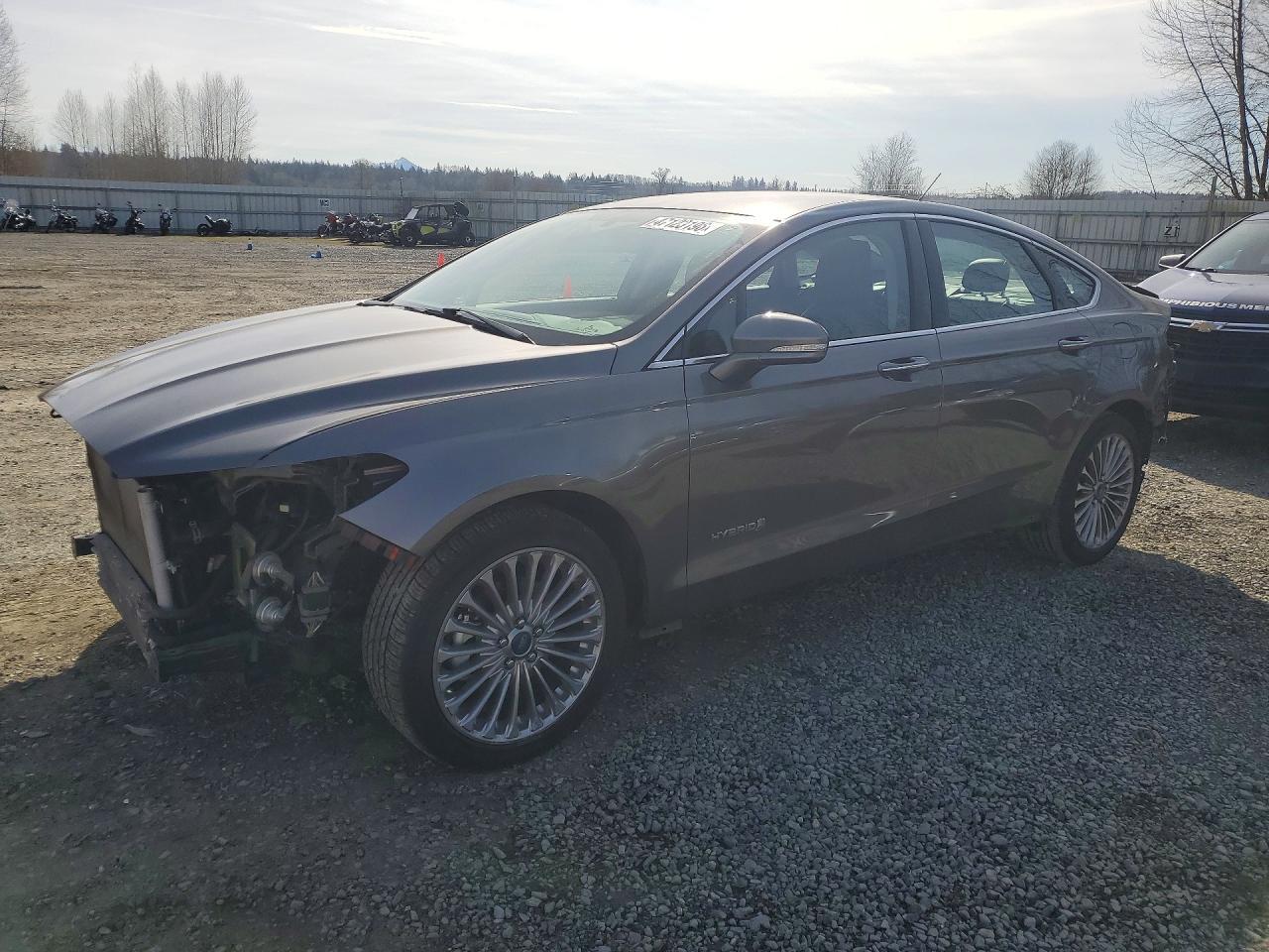 2014 Ford Fusion Titanium Hev - zdjęcie główne