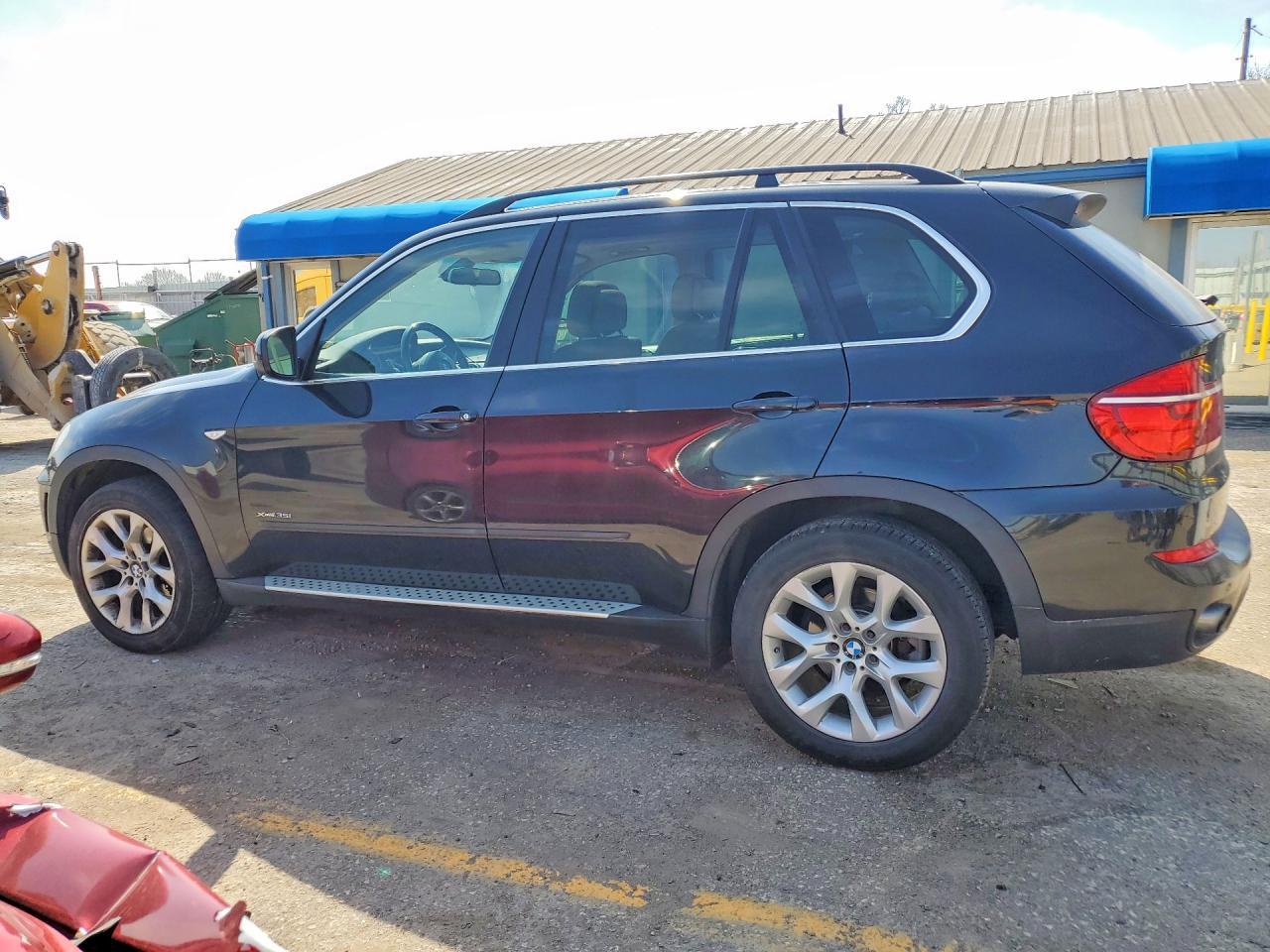 2013 BMW X5 xDrive35I - zdjęcie 2