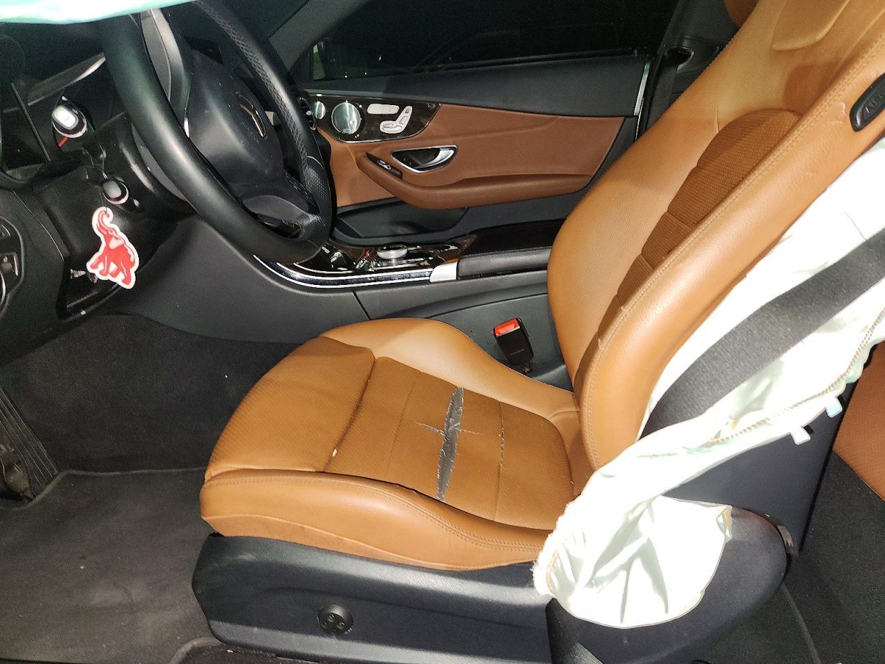 2017 Mercedes-Benz C 300 - zdjęcie 7