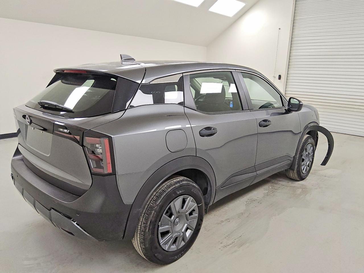 2025 Nissan Kicks S - zdjęcie 3