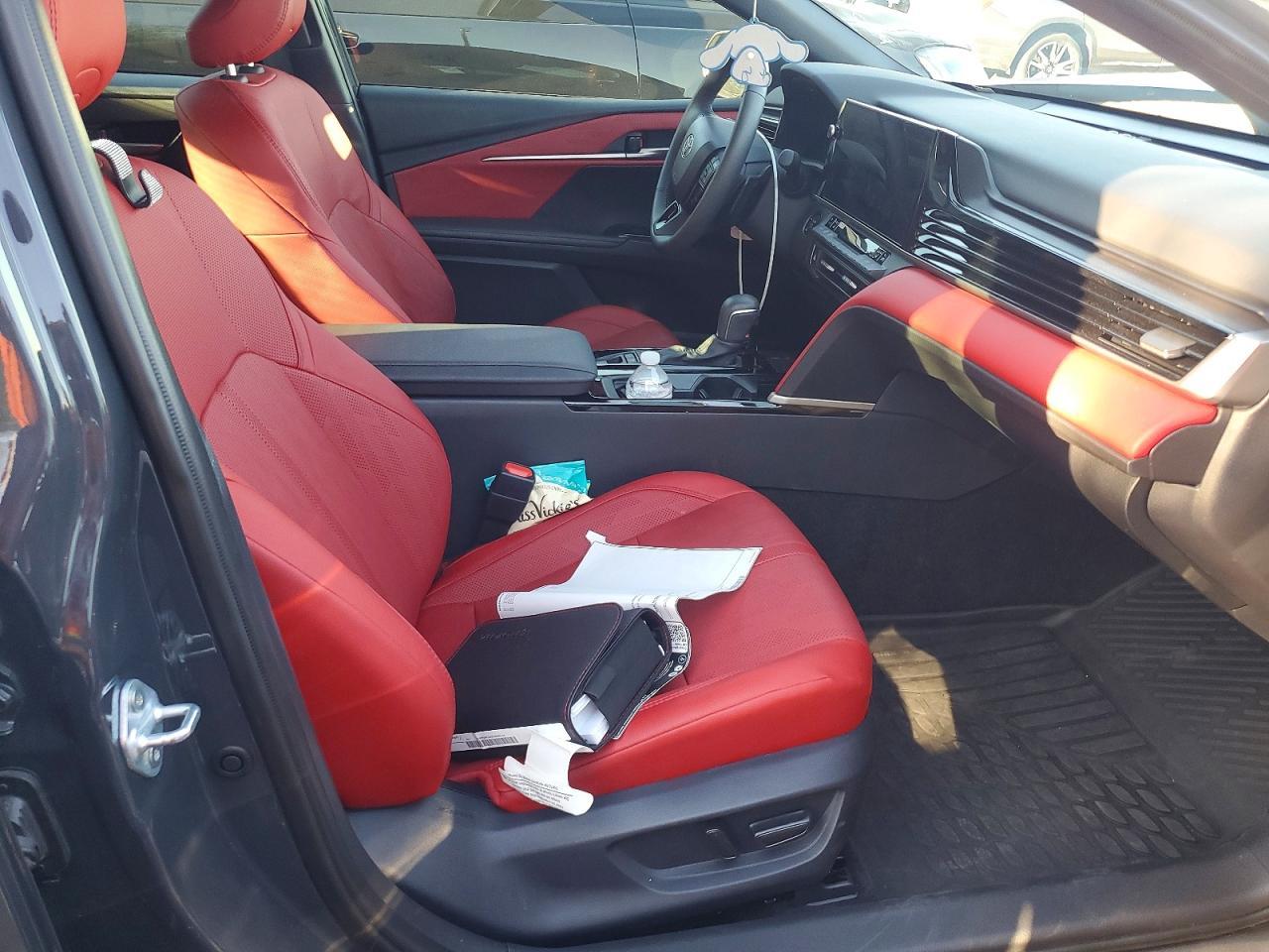 2026 Toyota Camry - zdjęcie 13