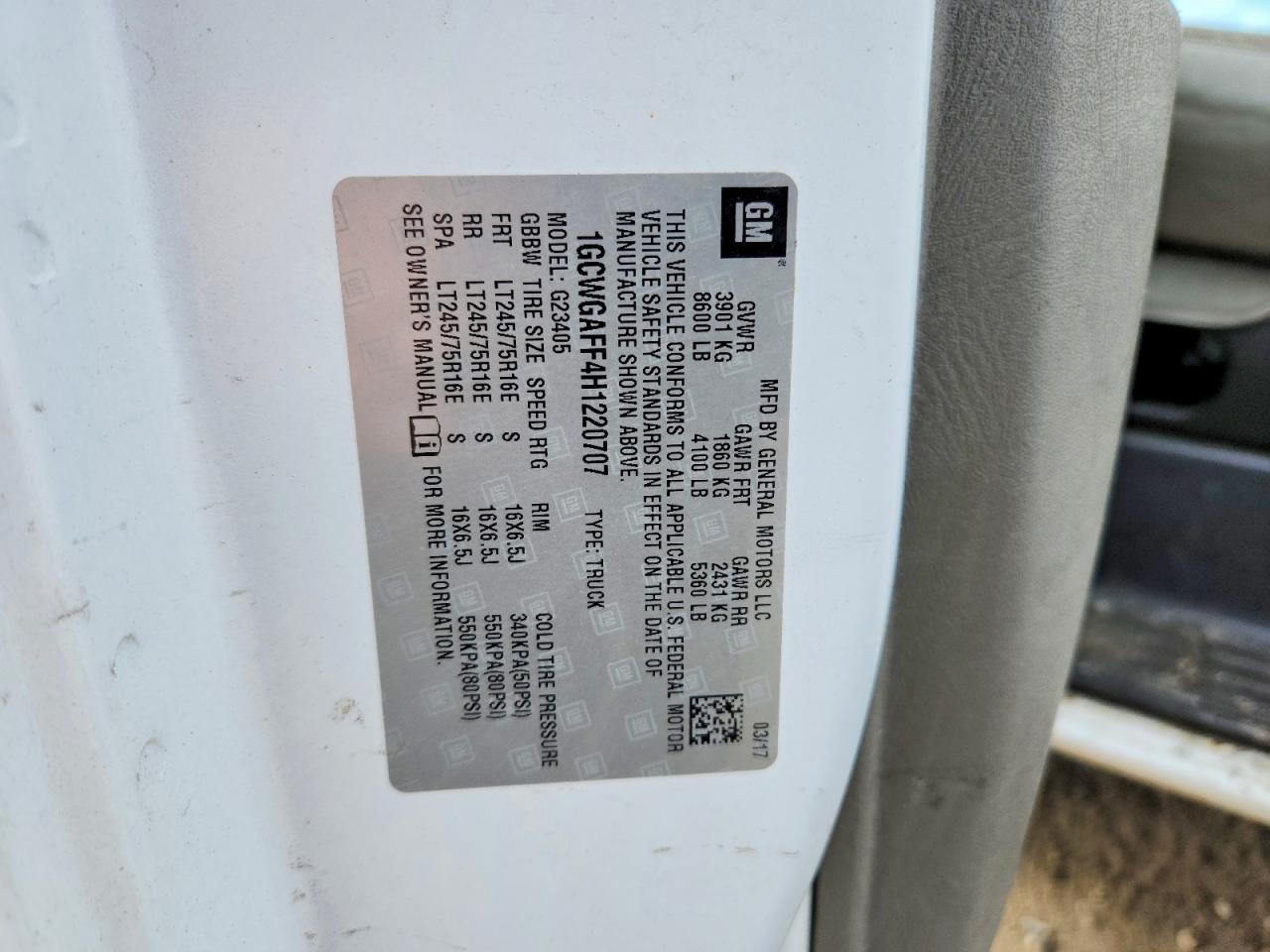 2017 Chevrolet Express G2500 - zdjęcie 14