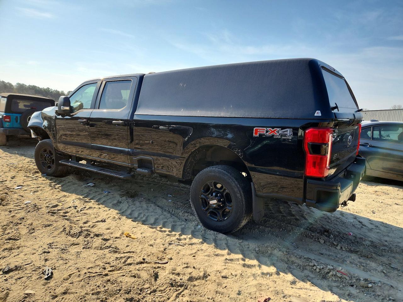 2024 Ford F250 Super Duty - zdjęcie 2