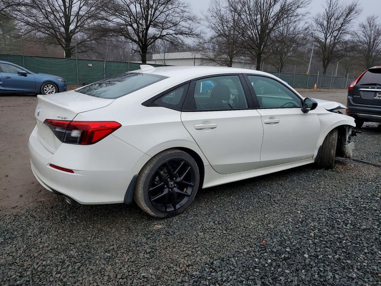 2022 Honda Civic Sport - zdjęcie 3