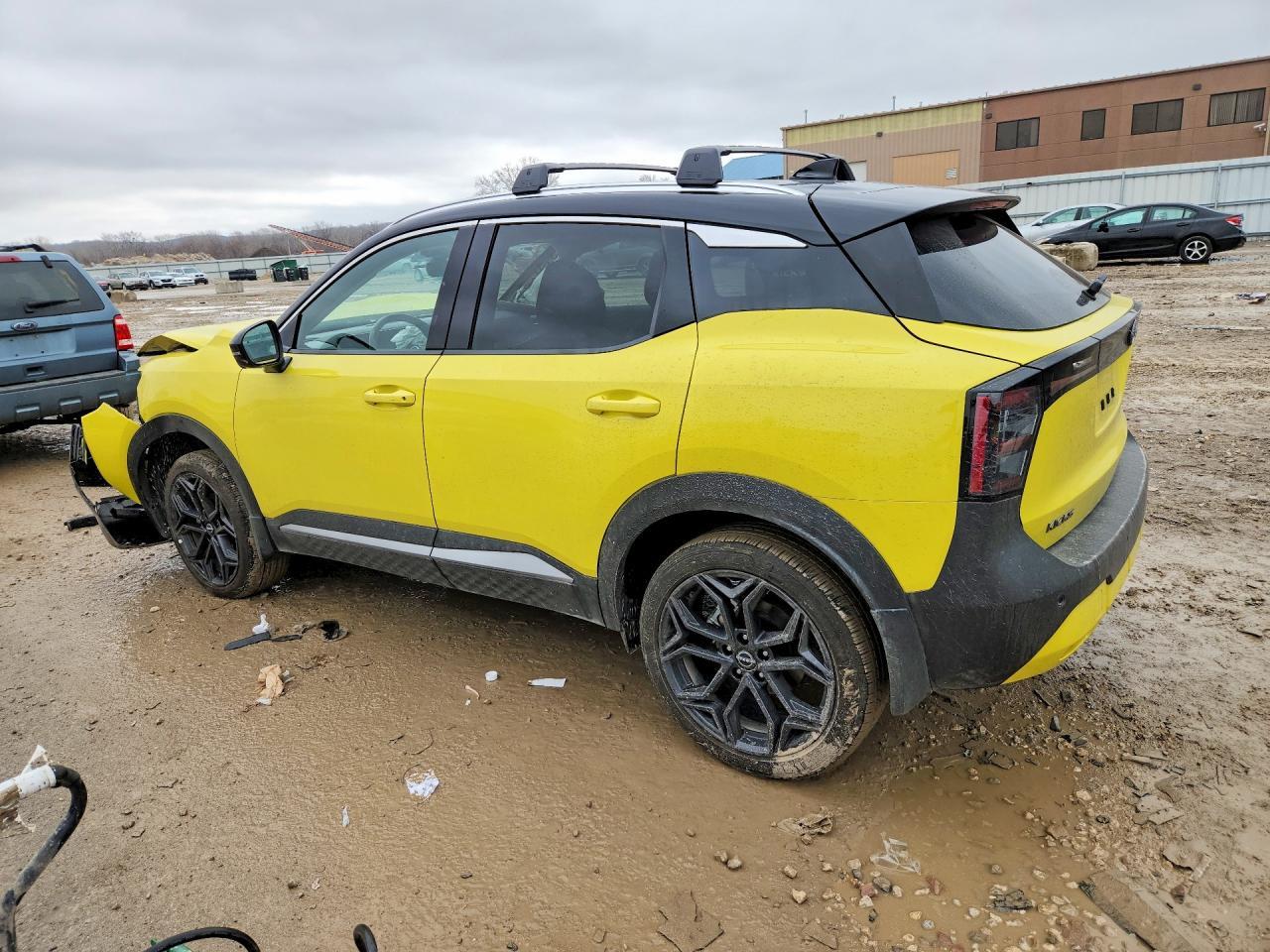 2025 Nissan Kicks Sr - zdjęcie 2