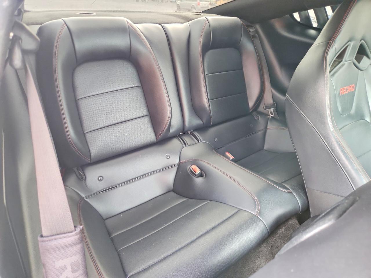 2016 Ford Mustang - zdjęcie 10