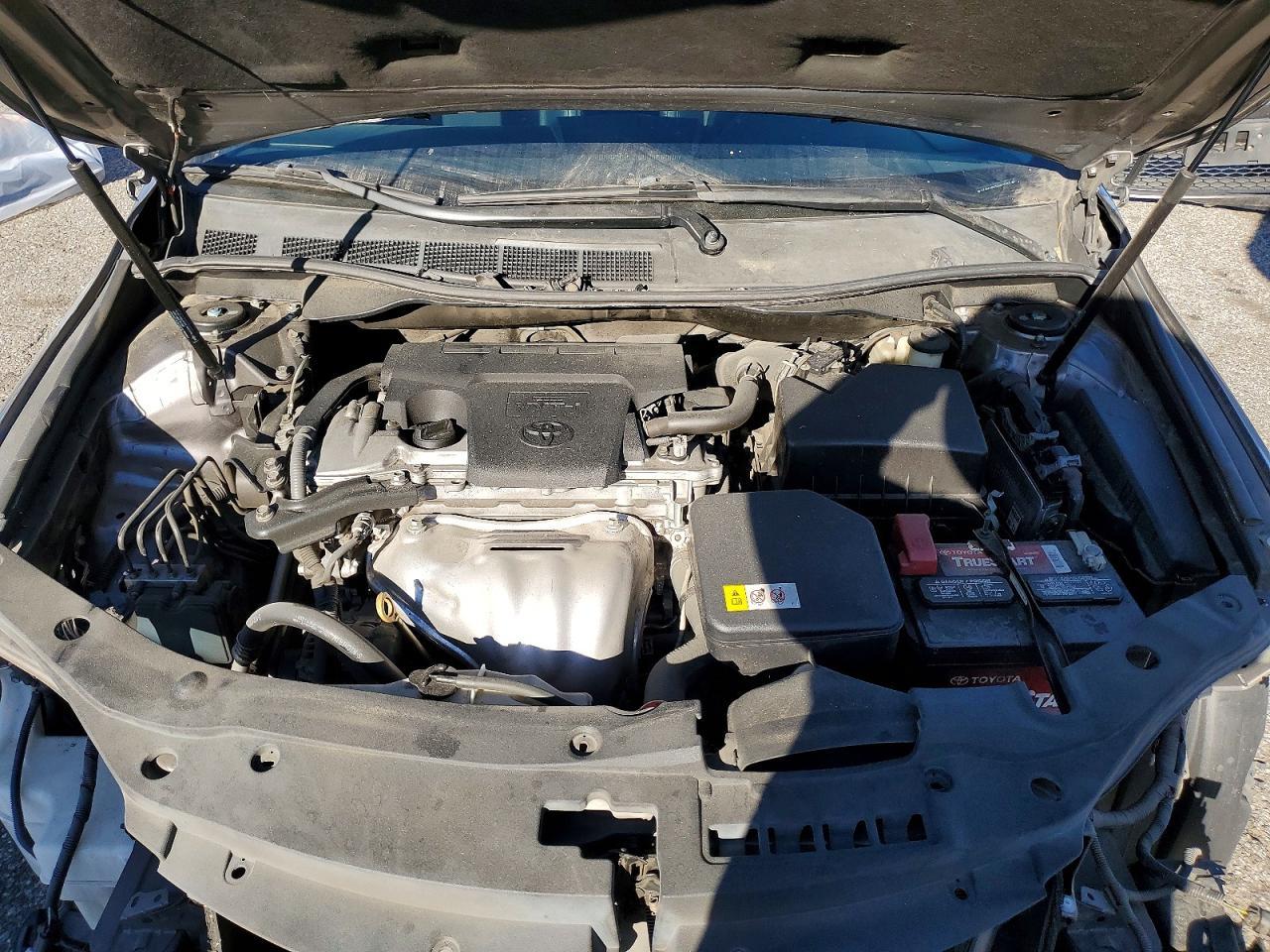 2016 Toyota Camry Se - zdjęcie 11