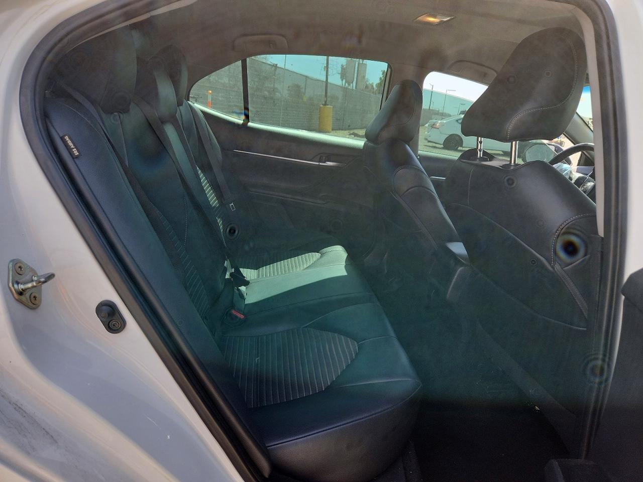 2020 Toyota Camry Se - zdjęcie 10