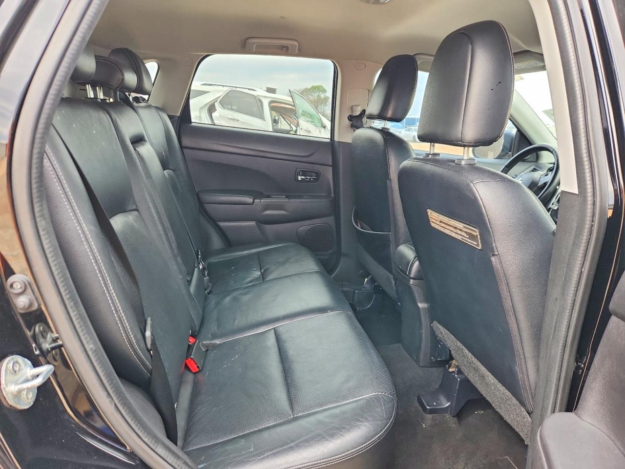 2015 Mitsubishi Outlander Sport Se - zdjęcie 11