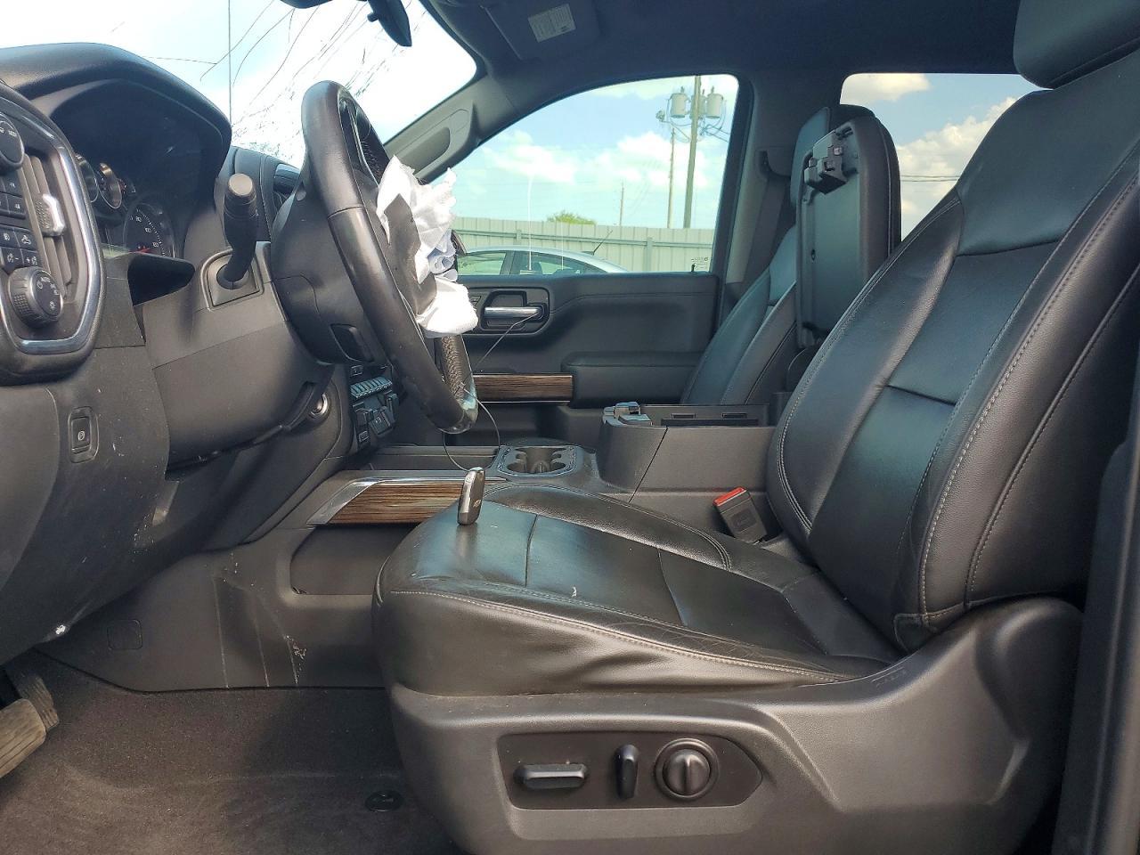 2020 Chevrolet Silverado Rst - zdjęcie 7