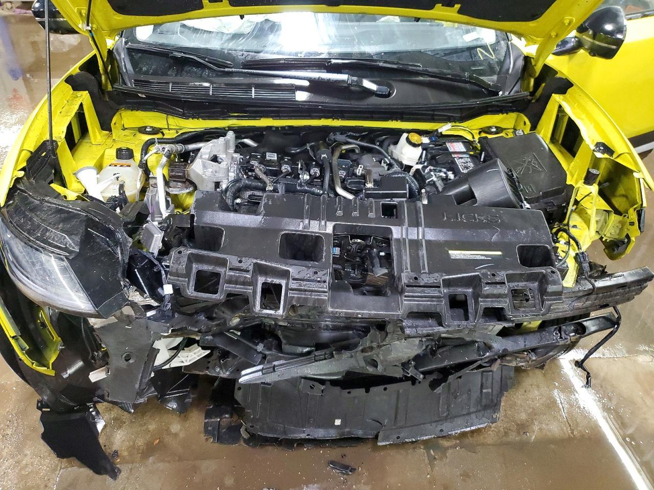 2025 Nissan Kicks Sr - zdjęcie 11