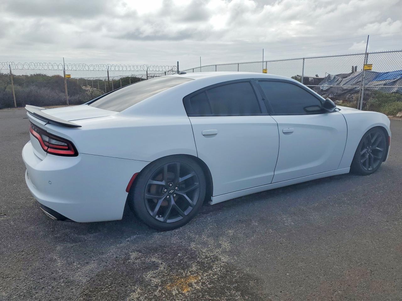 2019 Dodge Charger Sxt - zdjęcie 3