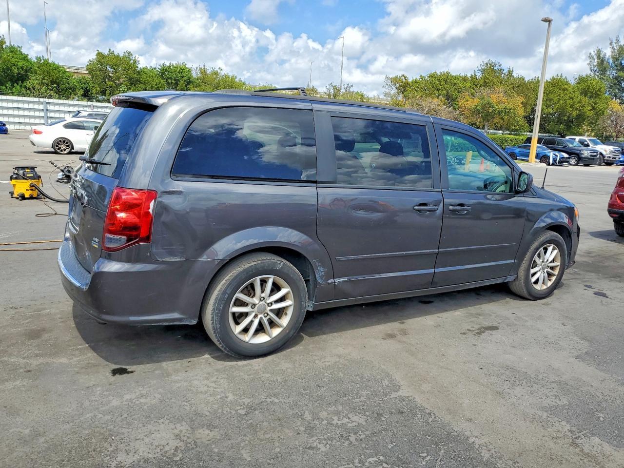 2016 Dodge Grand Caravan Sxt - zdjęcie 3