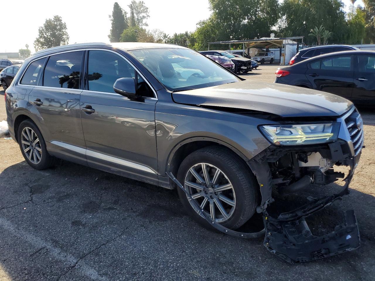 2019 Audi Q7 Premium Plus - zdjęcie 4