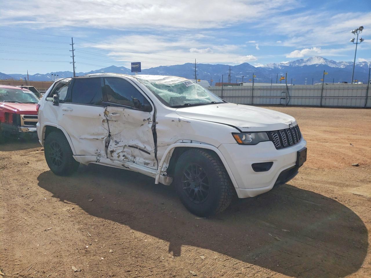 2018 Jeep Grand Cherokee Altitude 4X4 - zdjęcie 4