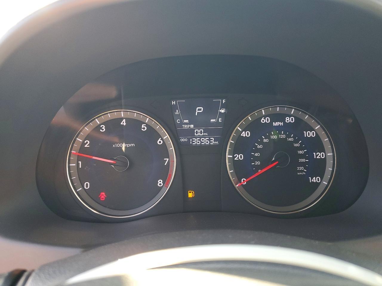 2013 Hyundai Accent Gls - zdjęcie 9