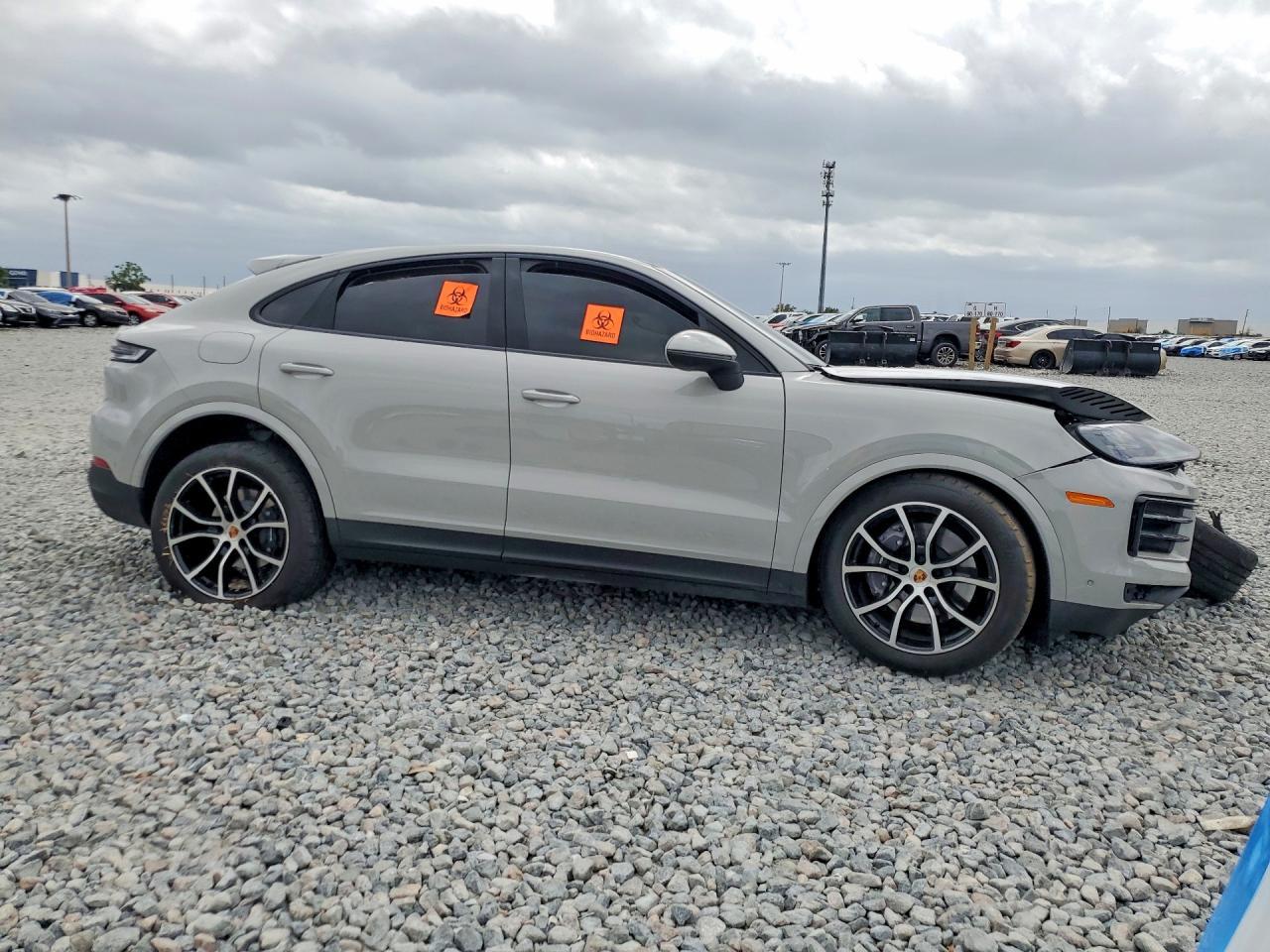 2025 Porsche Cayenne Coupe - zdjęcie 4