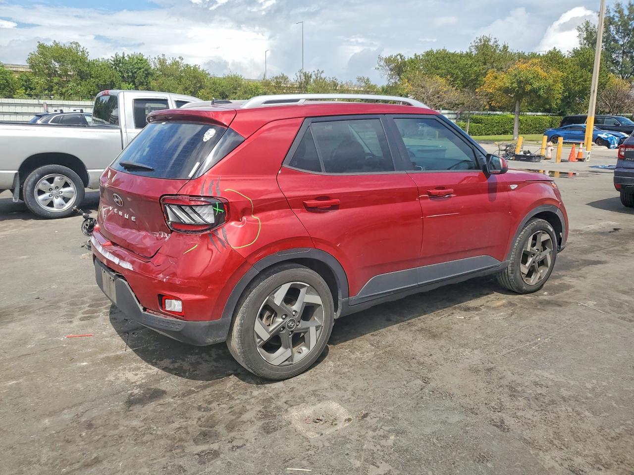 2023 Hyundai Venue Limited - zdjęcie 3