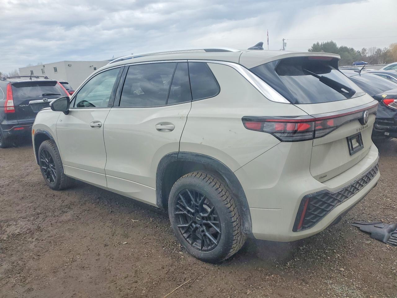 2026 Volkswagen Tiguan Sel R-Line Turbo - zdjęcie 2