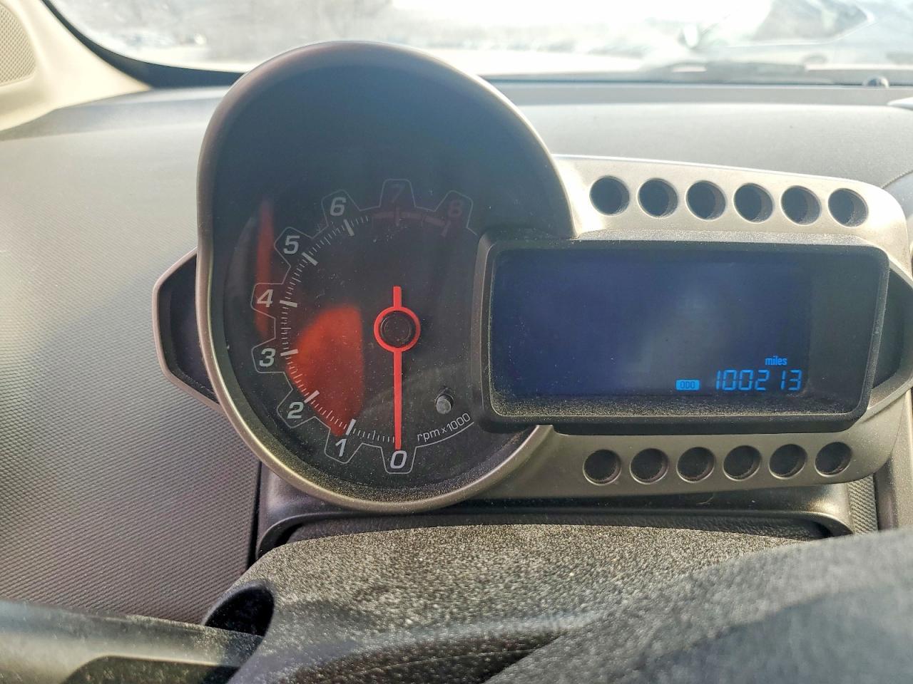 2013 Chevrolet Sonic Lt - zdjęcie 9