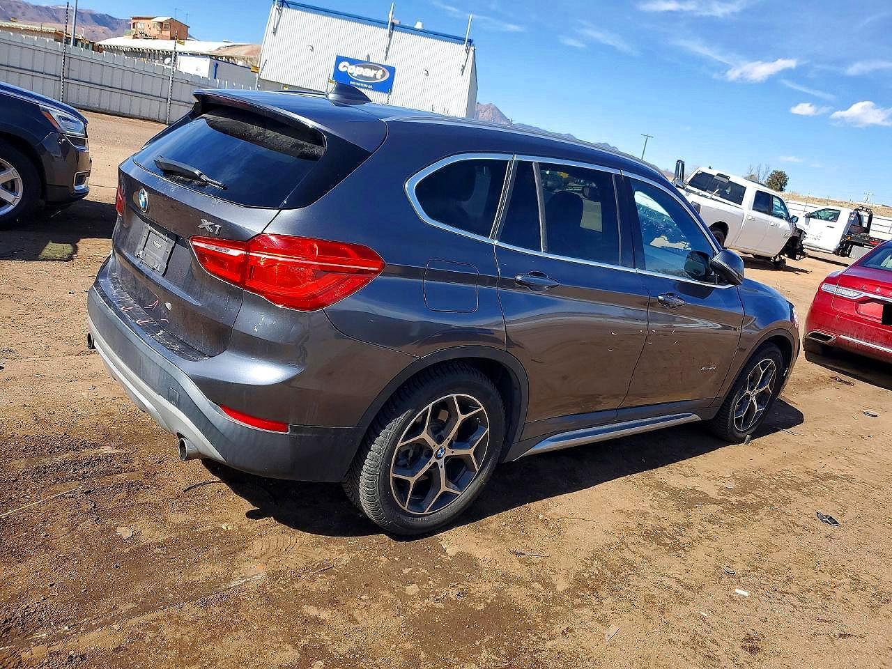 2016 BMW X1 xDrive28I - zdjęcie 3