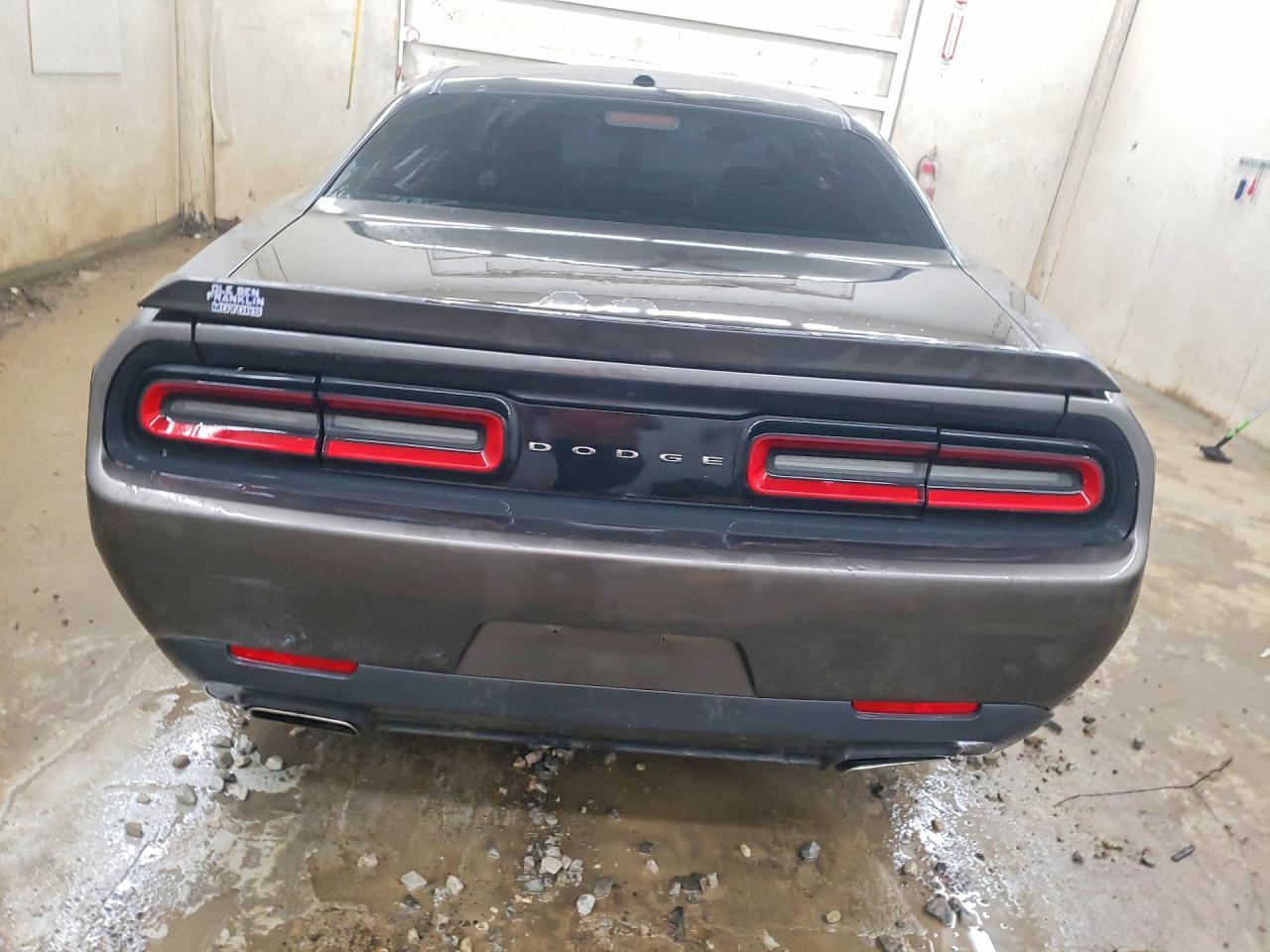 2016 Dodge Challenger Sxt - zdjęcie 6