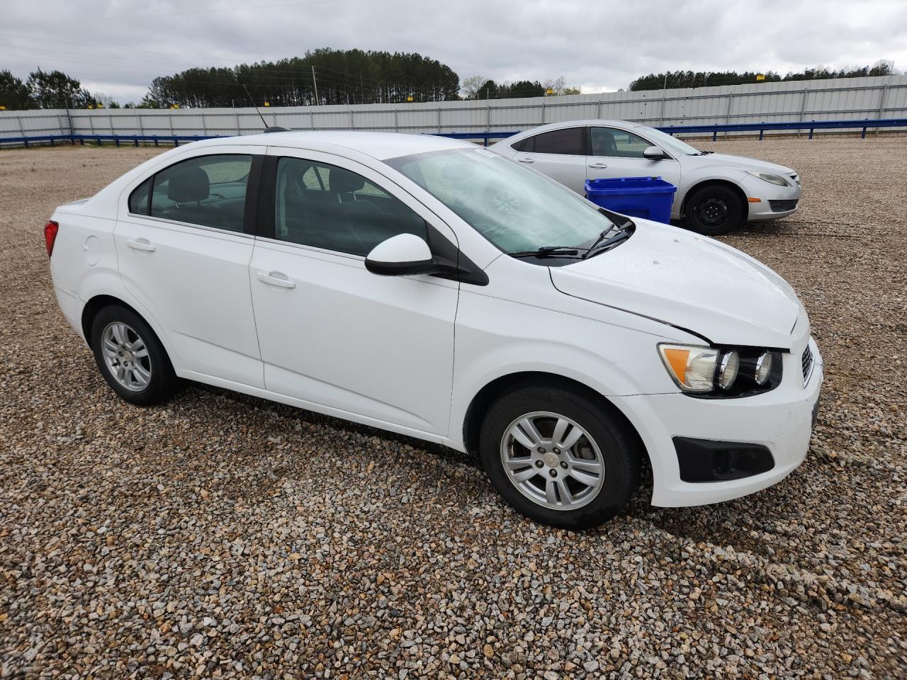 2016 Chevrolet Sonic Lt - zdjęcie 4