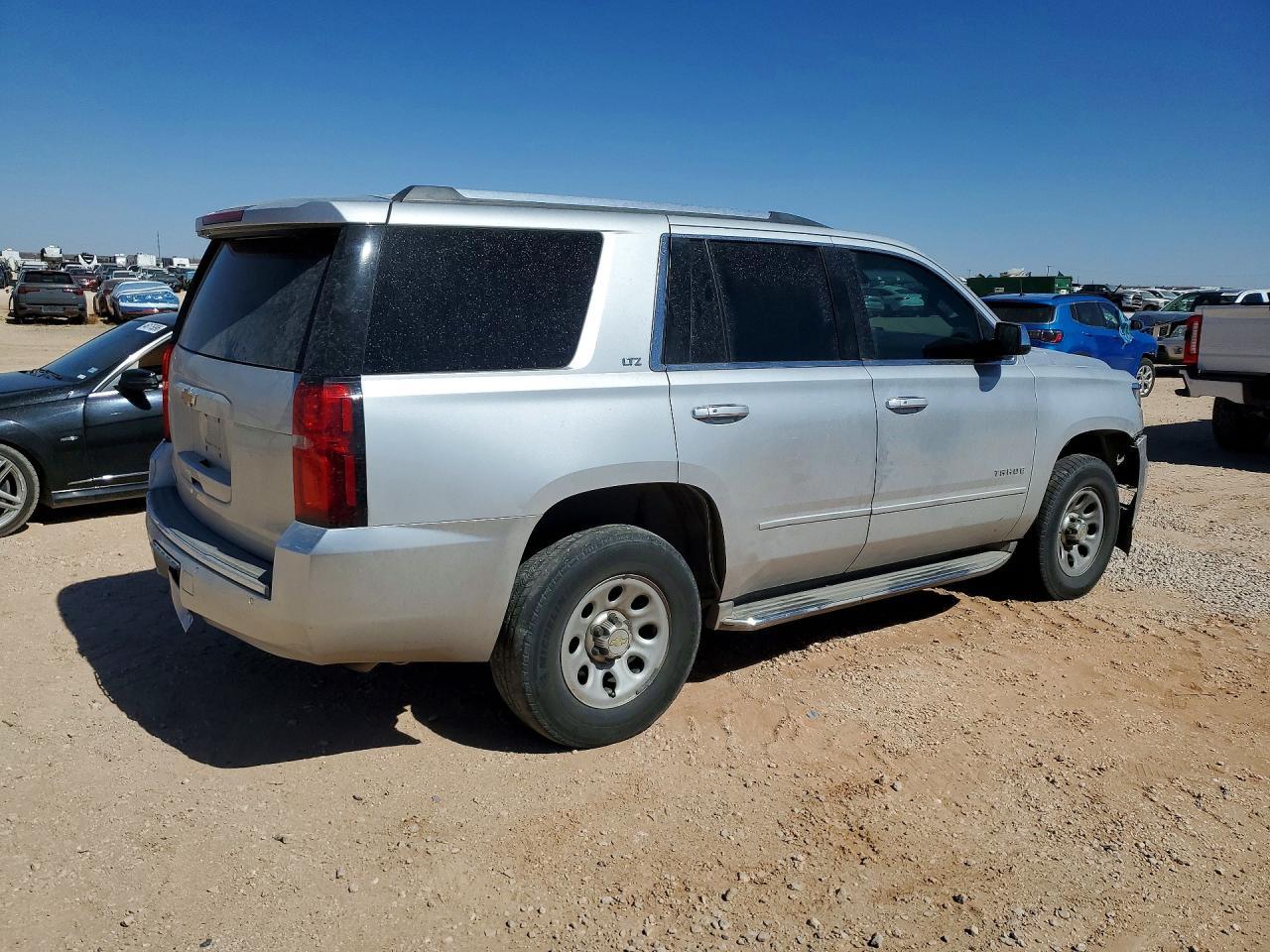 2015 Chevrolet Tahoe K1500 Ltz - zdjęcie 3