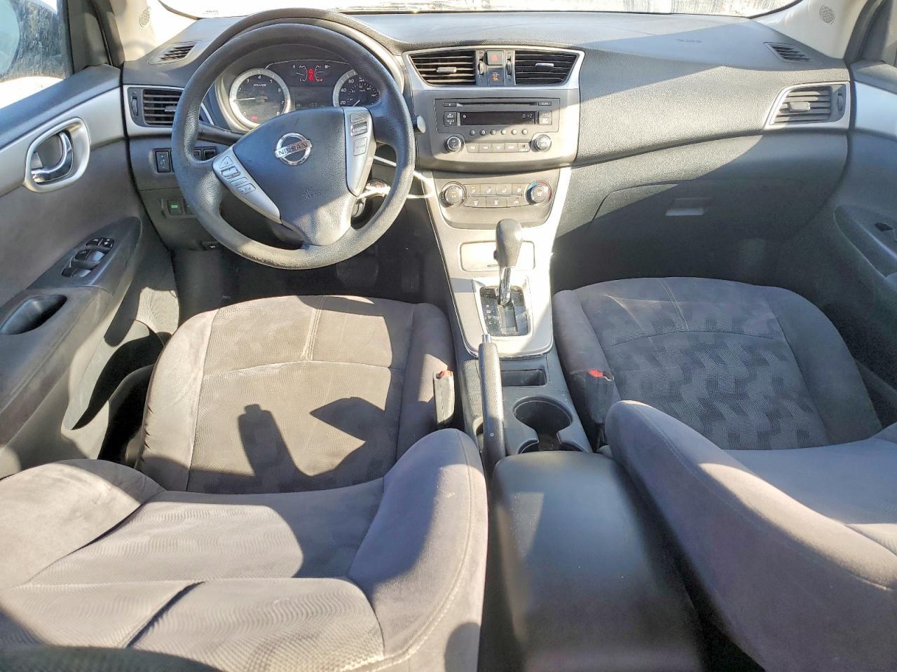 2013 Nissan Sentra S - zdjęcie 8