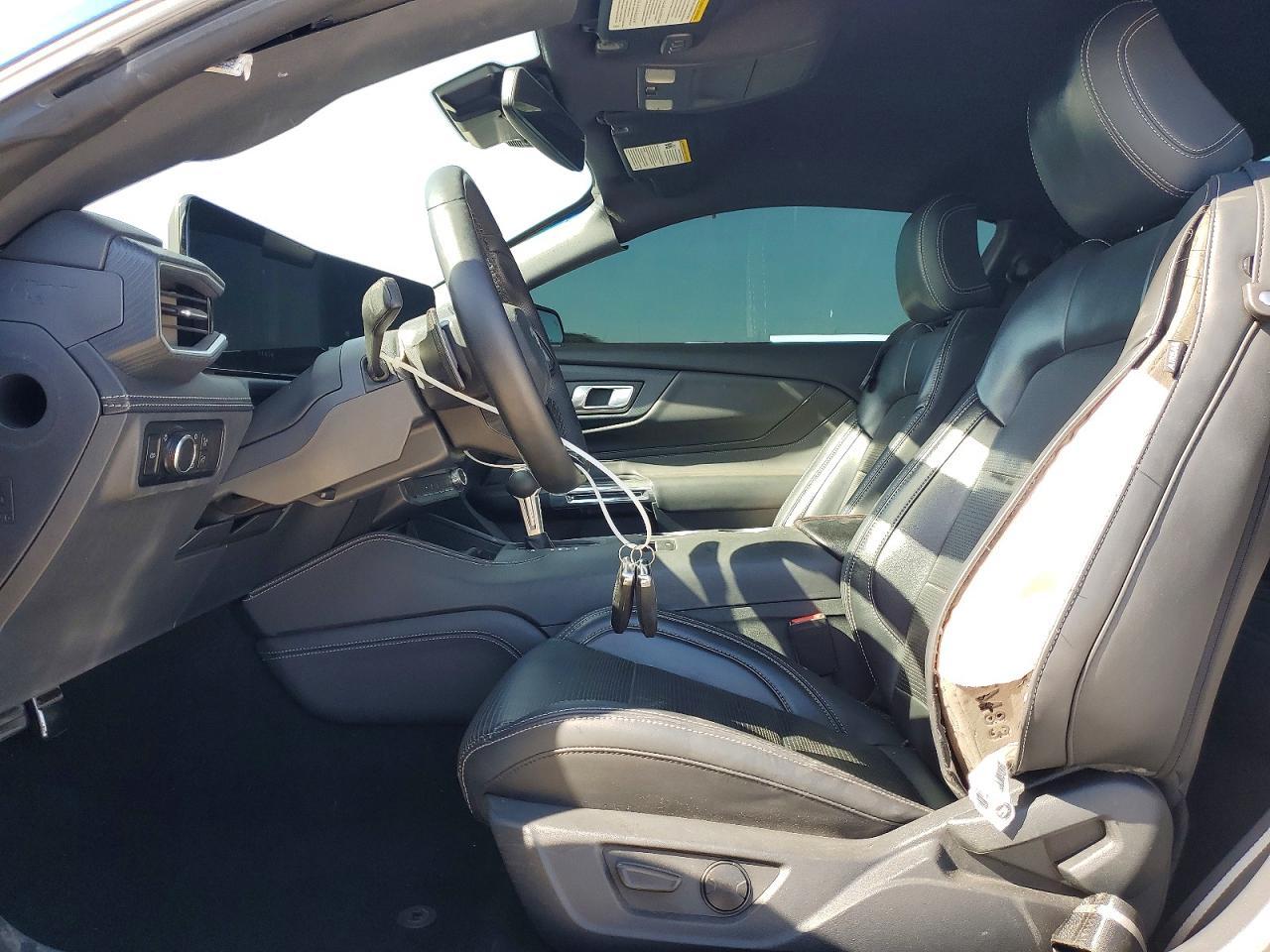 2024 Ford Mustang Gt - zdjęcie 7