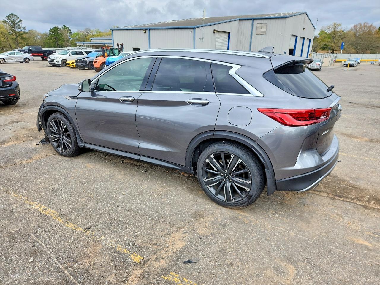 2021 Infiniti Qx50 Luxe - zdjęcie 2