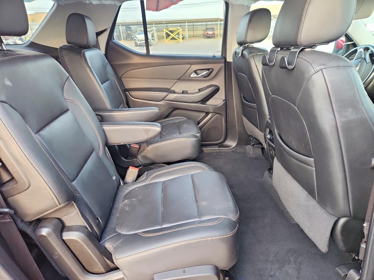 2021 Chevrolet Traverse Lt - zdjęcie 11