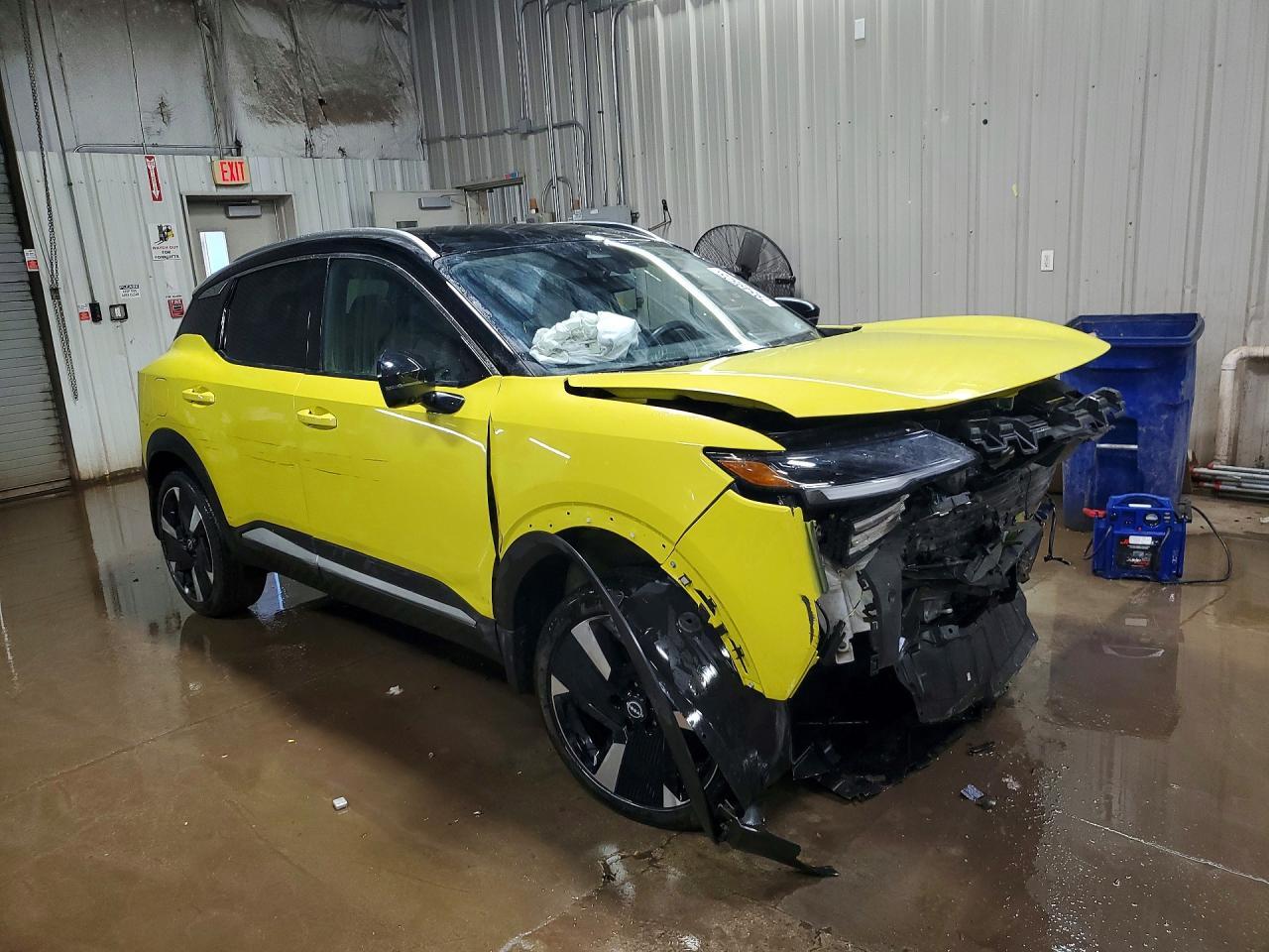 2025 Nissan Kicks Sr - zdjęcie 4