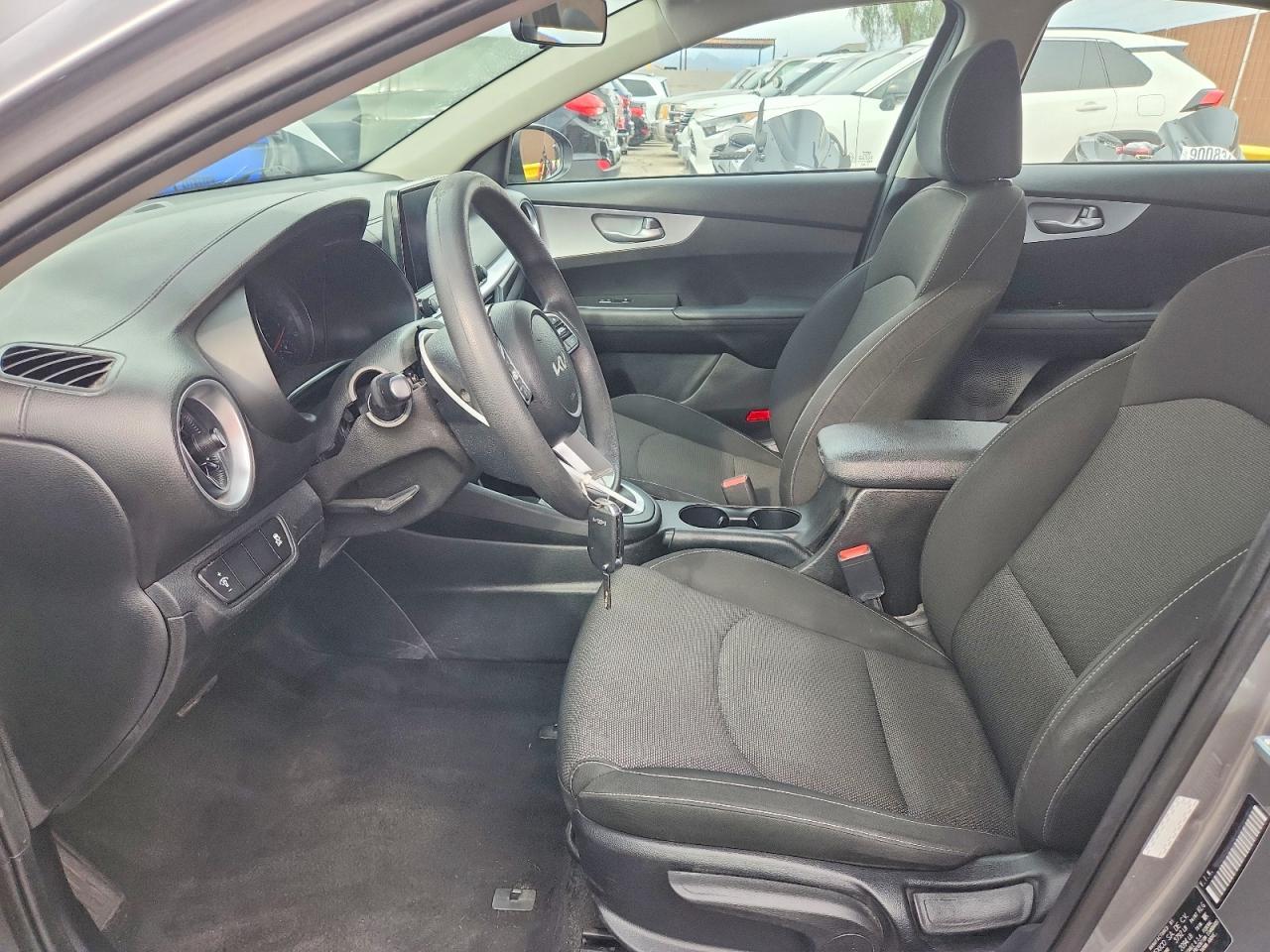 2023 Kia Forte Lxs - zdjęcie 7