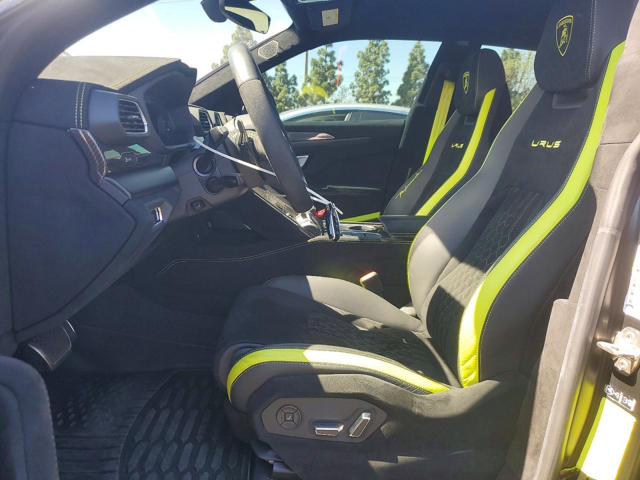 2023 Lamborghini Urus Performante - zdjęcie 7