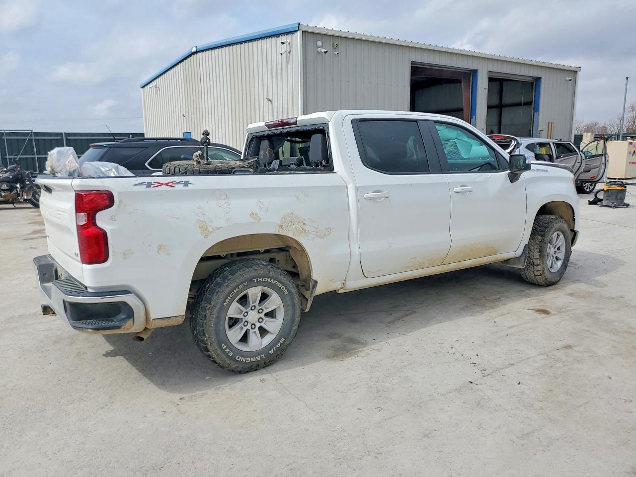 2023 Chevrolet Silverado K1500 Lt - zdjęcie 3