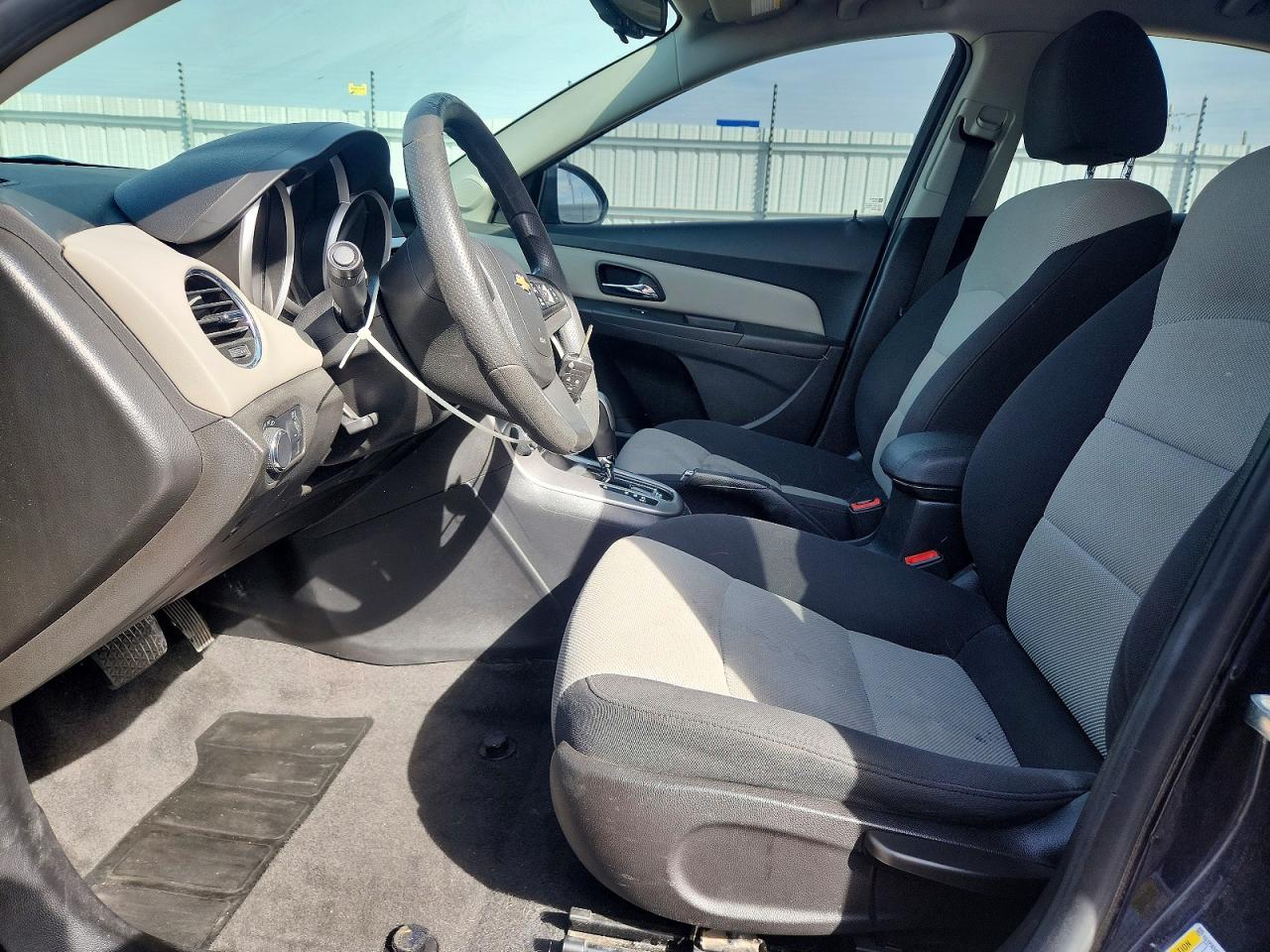 2014 Chevrolet Cruze Ls - zdjęcie 7