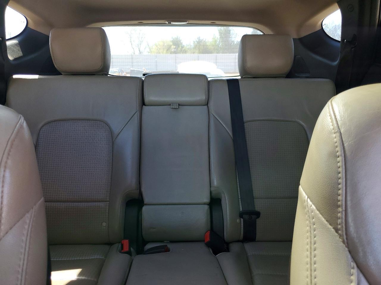 2014 Hyundai Santa Fe - zdjęcie 10